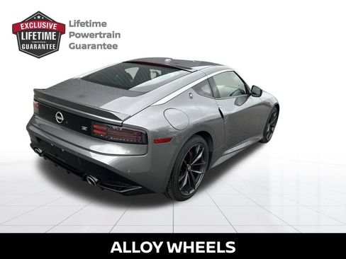 Certified 2024 Nissan Z Performance w/ Floor Mat Package RWD image 7