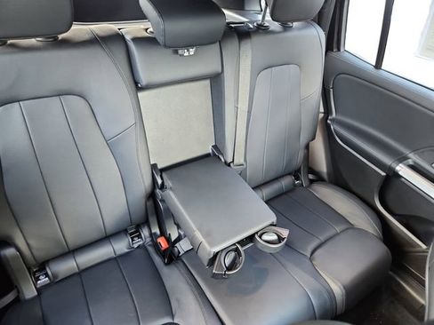 Used 2020 Mercedes-Benz GLB 250 4MATIC image 18