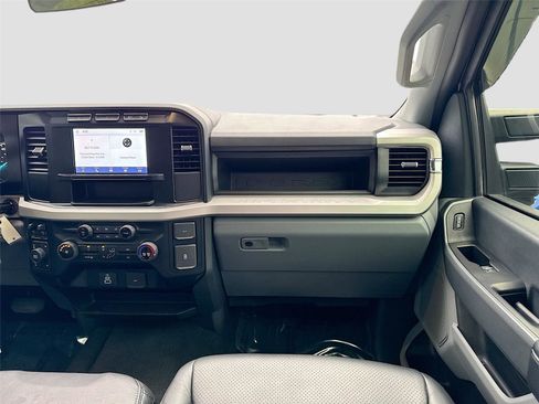 Used 2023 Ford F250 XL w/ STX Appearance Package image 21
