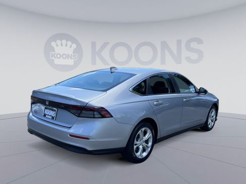 Used 2023 Honda Accord LX image 7
