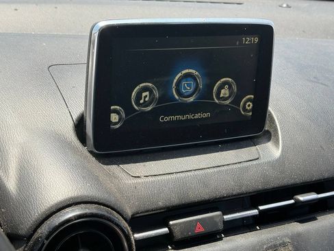 Used 2017 Toyota Yaris iA FWD image 10