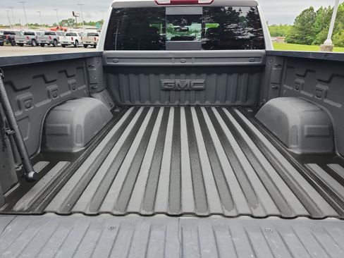 Used 2019 GMC Sierra 1500 SLT w/ SLT Premium Package AWD/4WD image 14