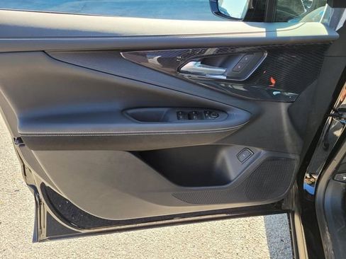 New 2025 Chevrolet Blazer EV LT image 11