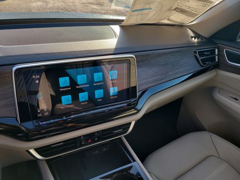 New 2026 Volkswagen Atlas SEL image 21