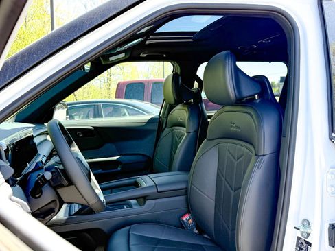 New 2027 Kia Telluride EX X-Line AWD/4WD image 16