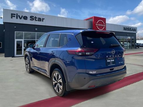 Used 2022 Nissan Rogue SV AWD/4WD image 4
