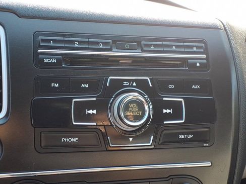 Used 2014 Honda Civic LX image 17