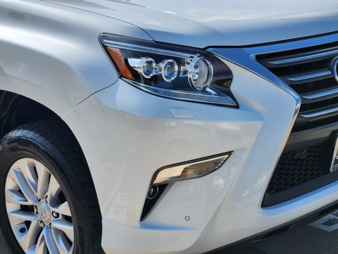 Used 2019 Lexus GX 460 Premium AWD/4WD image 5