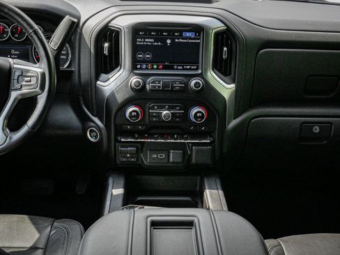 Used 2020 Chevrolet Silverado 1500 LT Trail Boss image 28