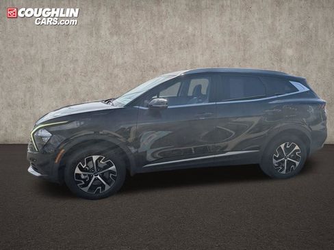 Used 2023 Kia Sportage EX image 4