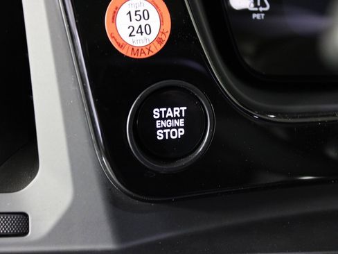 Certified 2025 Porsche Cayenne S image 22