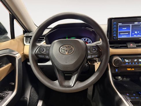 Used 2020 Toyota RAV4 LE w/ Carpet Mat Package FWD image 13