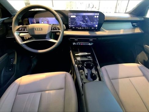 New 2026 Audi Q3 quattro 2.0T AWD/4WD image 7