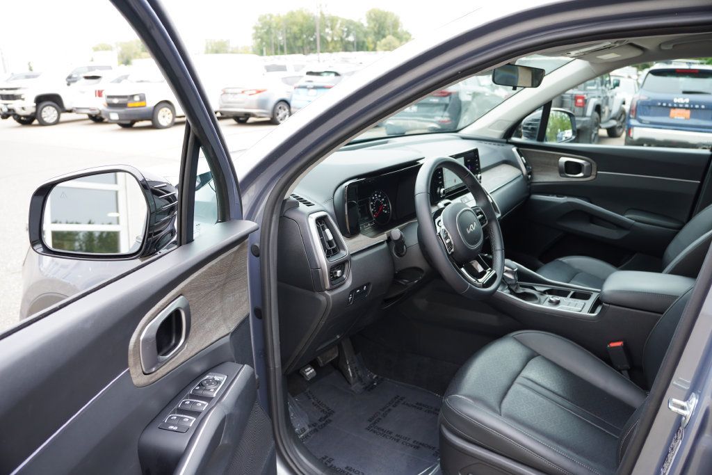 Certified 2023 Kia Sorento S AWD/4WD image 14