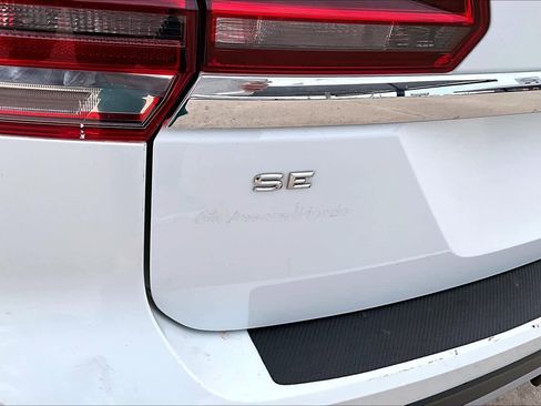 Used 2019 Volkswagen Atlas SE FWD image 27