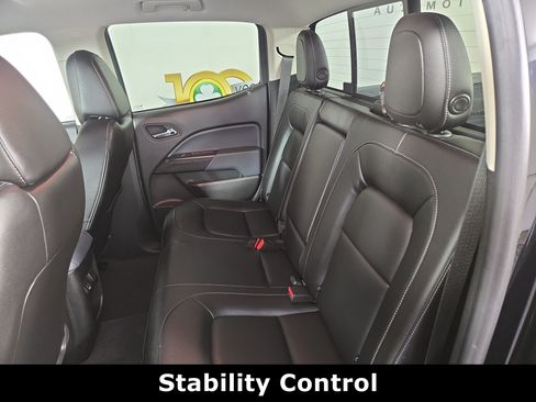 Used 2022 Chevrolet Colorado Z71 w/ Z71 Midnight Edition AWD/4WD image 11