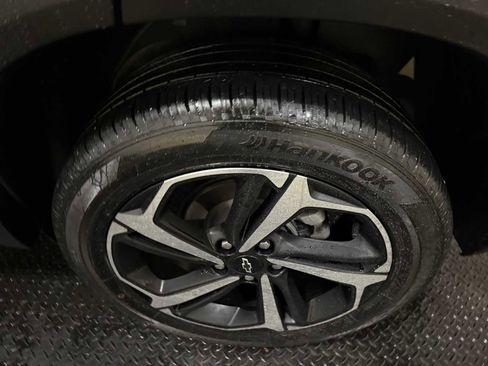 Used 2023 Chevrolet TrailBlazer RS w/ Sun and Liftgate Package image 9