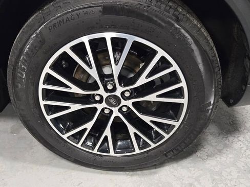 Used 2024 Ford Escape SE image 49