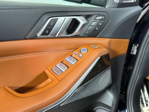 Used 2023 BMW X7 M60i w/ Executive Package image 18