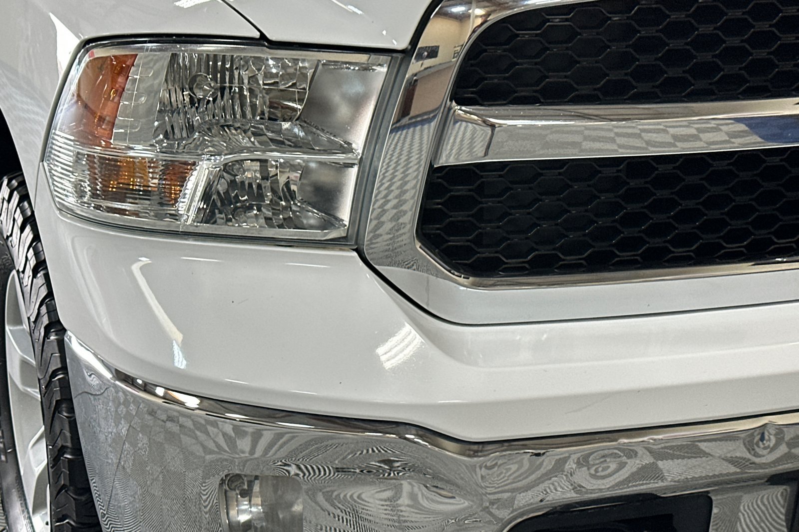 Used 2018 RAM 1500 Classic SLT AWD/4WD image 43