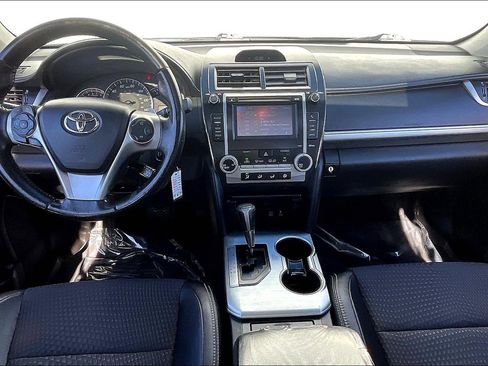 Used 2012 Toyota Camry SE image 19