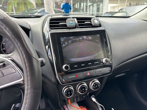 Used 2021 Mitsubishi Outlander Sport SE image 5