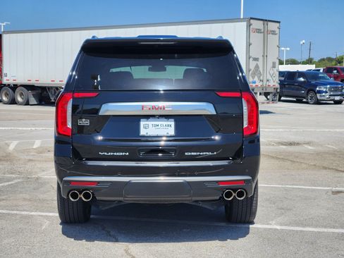 Used 2023 GMC Yukon XL Denali AWD/4WD image 34