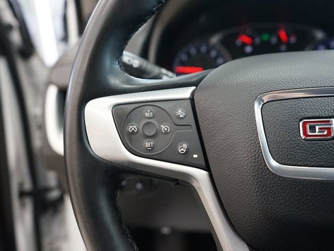 Used 2023 GMC Terrain SLT image 30