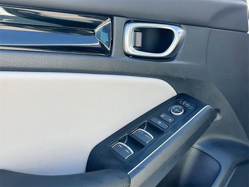 Used 2025 Honda Civic Sport Touring image 18