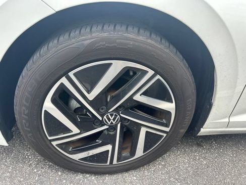 Used 2023 Volkswagen Jetta SEL FWD image 17