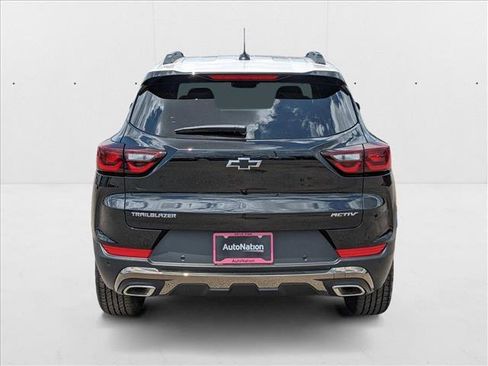 New 2025 Chevrolet TrailBlazer ACTIV w/ Convenience Package FWD image 6