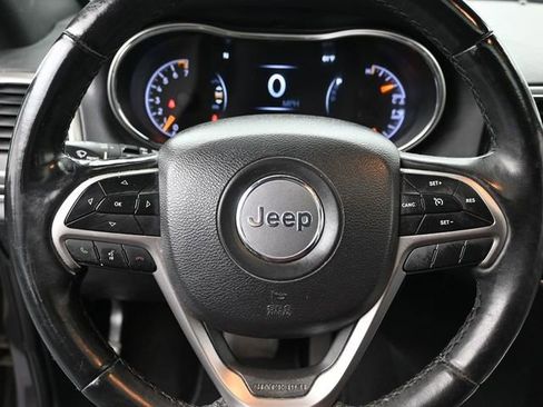 Used 2019 Jeep Grand Cherokee Limited image 23