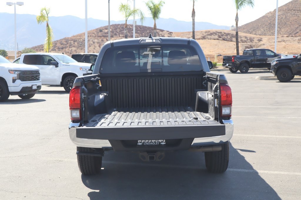Used 2021 Toyota Tacoma SR5 RWD image 36