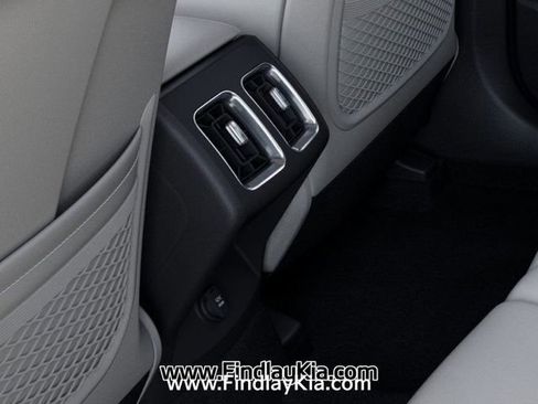 New 2026 Kia Sorento S image 29