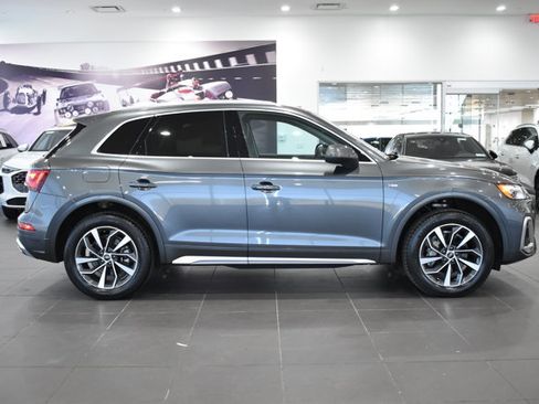 Used 2023 Audi Q5 2.0T Premium w/ Convenience Package image 12