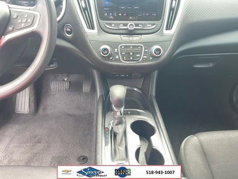 Used 2023 Chevrolet Malibu LT FWD image 12