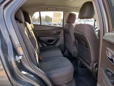 Used 2020 Chevrolet Trax LS w/ Tint and Cruise Package image 9