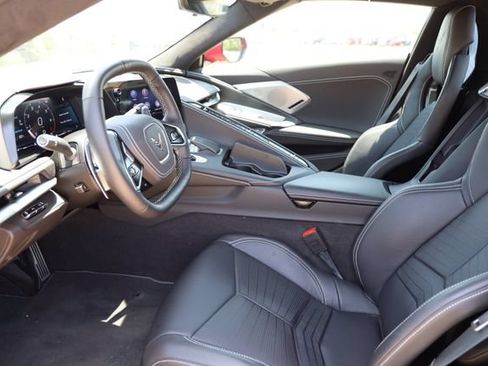 Used 2022 Chevrolet Corvette Stingray Premium Conv w/ Z51 Performance Package RWD image 10
