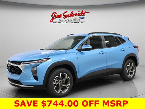 New 2026 Chevrolet Trax LT w/ Driver Confidence Package image 2