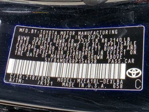 Used 2024 Toyota Corolla LE FWD image 31