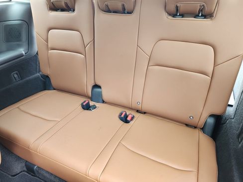 New 2026 Nissan Pathfinder Platinum AWD/4WD image 22