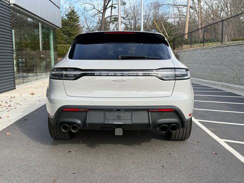 Certified 2025 Porsche Macan image 6