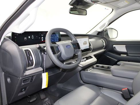 New 2026 Ford Expedition Active RWD image 26