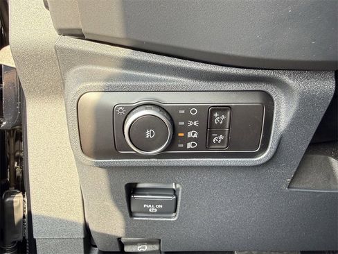 New 2025 Ford Bronco Badlands image 18