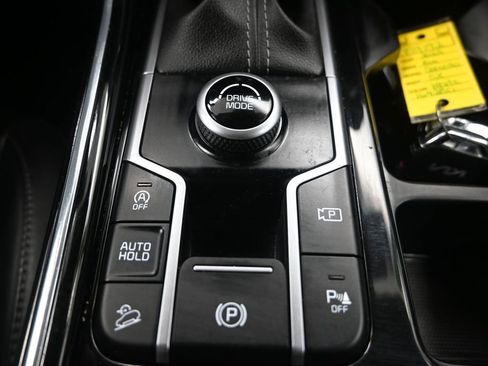 Certified 2023 Kia Sorento SX image 25