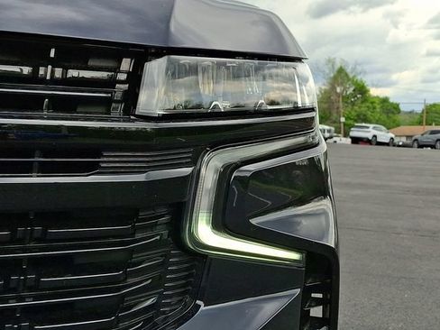 Used 2024 Chevrolet Suburban RST w/ Luxury Package AWD/4WD image 8