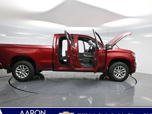 Used 2025 Chevrolet Silverado 1500 RST w/ Z71 Off-Road Package AWD/4WD image 3