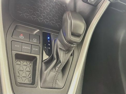 Certified 2024 Toyota RAV4 XLE w/ Convenience Package FWD image 16