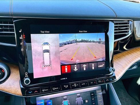 Used 2022 Jeep Grand Wagoneer Series II w/ Flexible Seating Group image 21