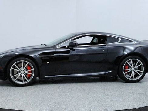 Used 2015 Aston Martin V8 Vantage Coupe RWD image 2